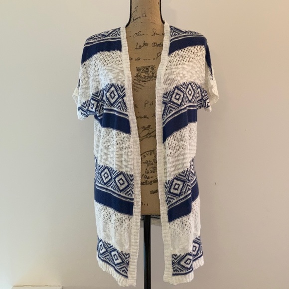 Cloud Chaser Sweaters - Cloud Chaser Short Sleeve Open Front Cardigan Sz M